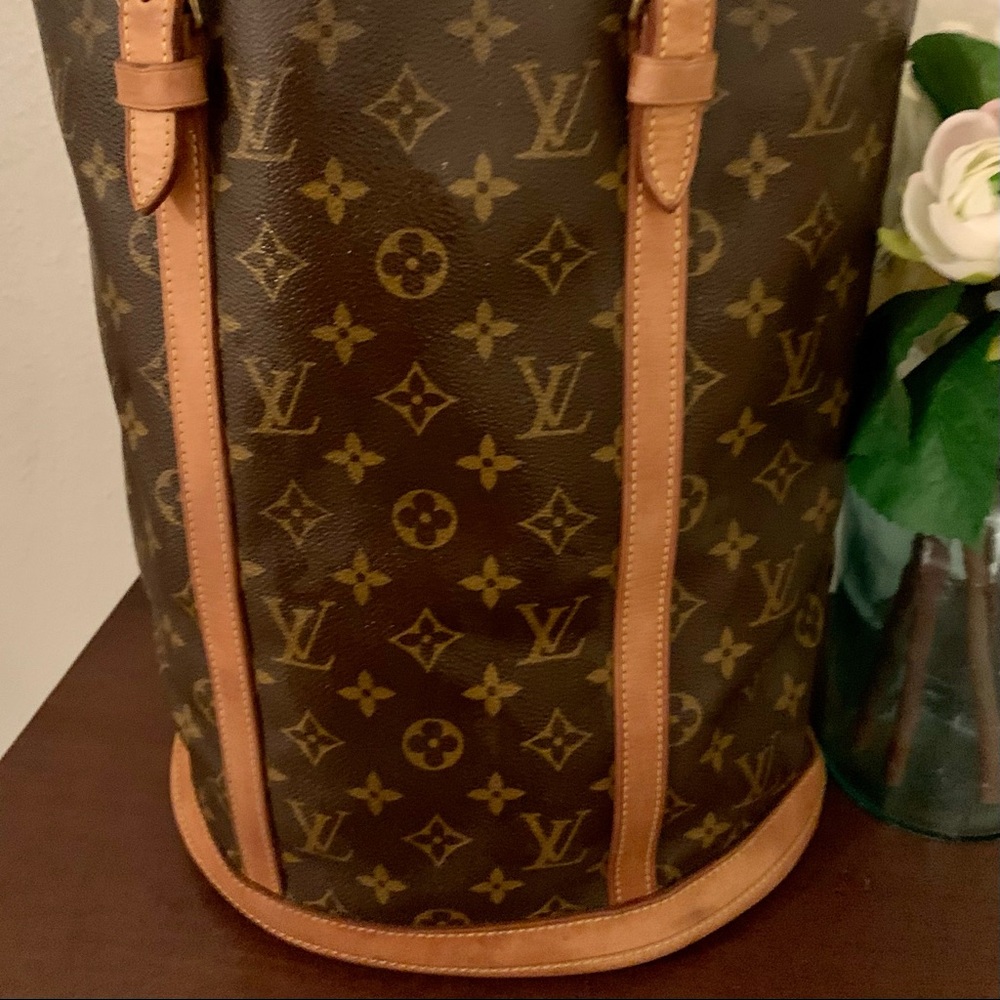 💯 AUTHENTIC Vintage Monogram Louis Vuitton Bucket GM Handbag duplicate listing